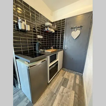 Neuf St Lary 10 Min à Pied Appartement